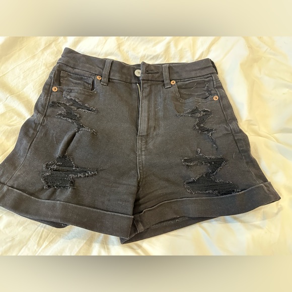 AE Curvy Mom Short - Picture 3 of 5